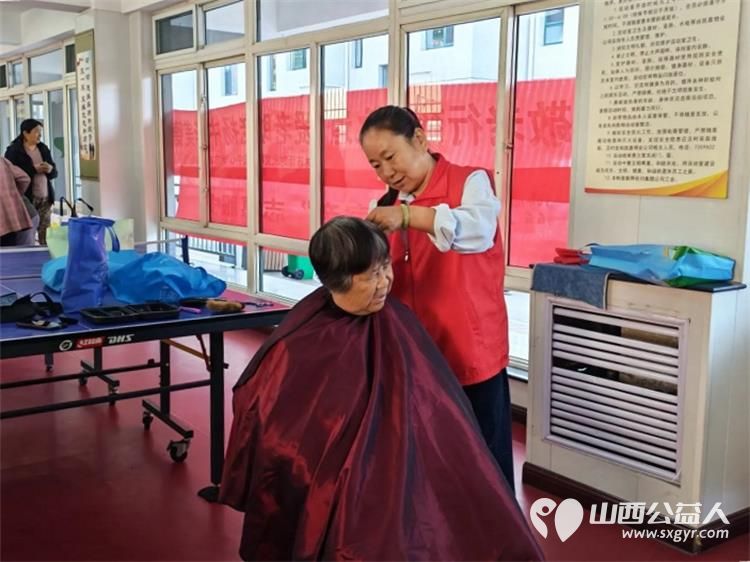 志愿服务进社区健康活动暖人心----介休市敬老协会2026年9月10日组织志愿者走进北关街道新华南街社区为社区所有老人爱心理发义诊等多项贴心服务未来我们也会继续把孝善服务做到老人心坎里 - 第15张