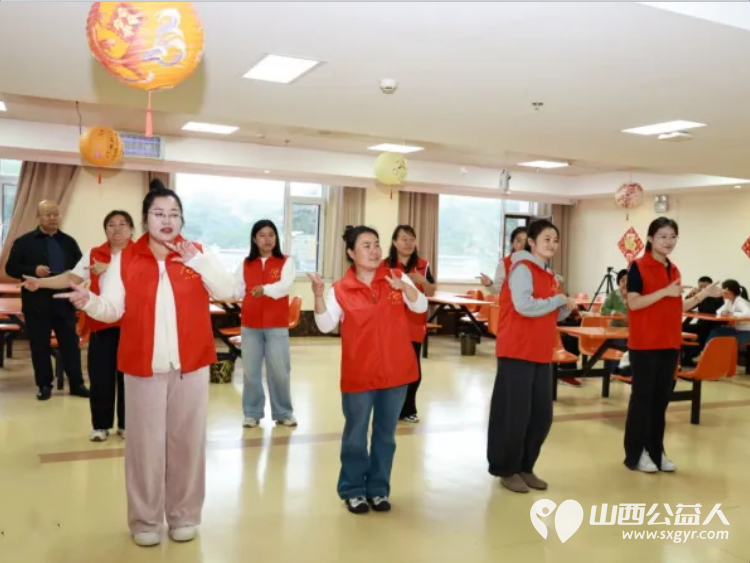 饺香传暖意温情暖夕阳----吕梁市阳光社区联合吕梁市自然资源局走进养老院开展敬老主题活动有热闹温馨的文艺展演为本月过生日的老人们举办了温馨的集体生日会 - 第4张