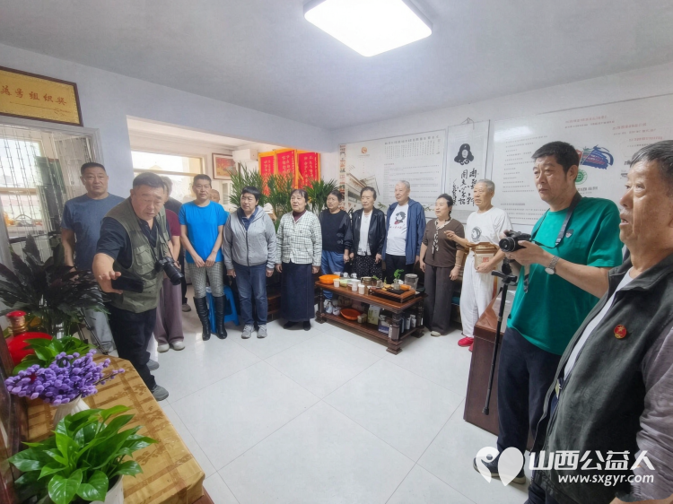 铭记伟人功绩赓续红色初心----三晋红色文化交流中心举办铭记伟人功绩赓续红色初心小型座谈会太原市广场舞协会郭芳林应邀参加了活动 - 第4张