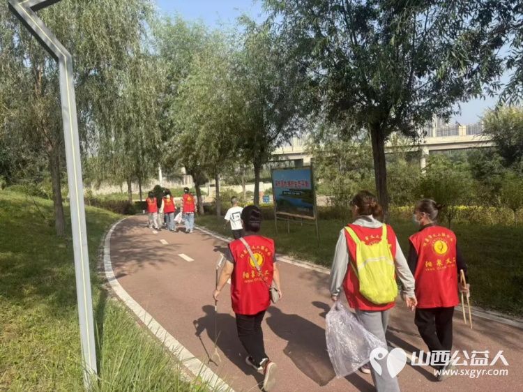 保护母亲河阳泉义工在行动----2026年9月12日阳泉市义工联合会14名义工和民间巡河员为爱集结保护母亲河巡河净滩活动在白羊墅湿地公园开展 - 第2张