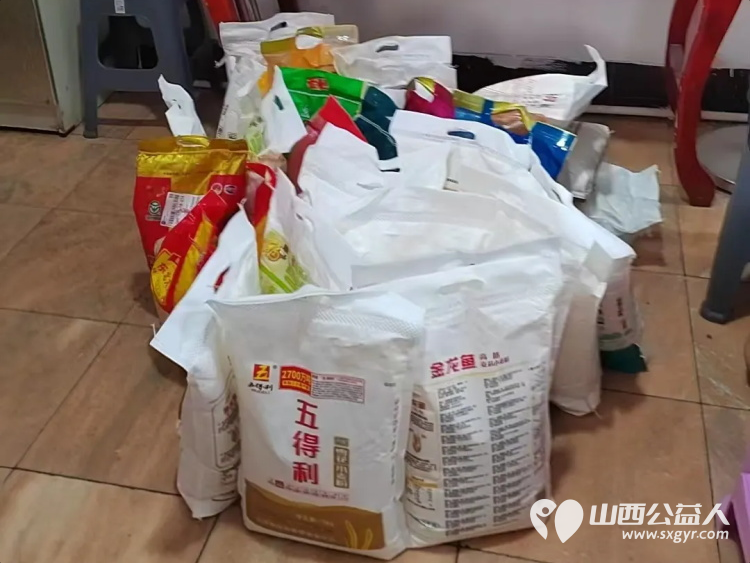 长治市小雨点公益志愿者协会志愿者9月13日在长治市雨花斋二部免费一日供餐在这里汇聚善意传递孝悌观念打造孝老助老的和乐之家 - 第28张