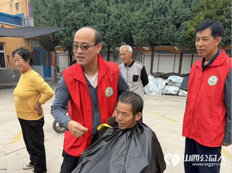 暖心便民服务进基层----上党区义工协会守护一老一小困难群众及特殊群体的实际生活爱心义剪惠民政策宣传提供免费基础健康检查将便民服务送到基层群众身边 - 第16张