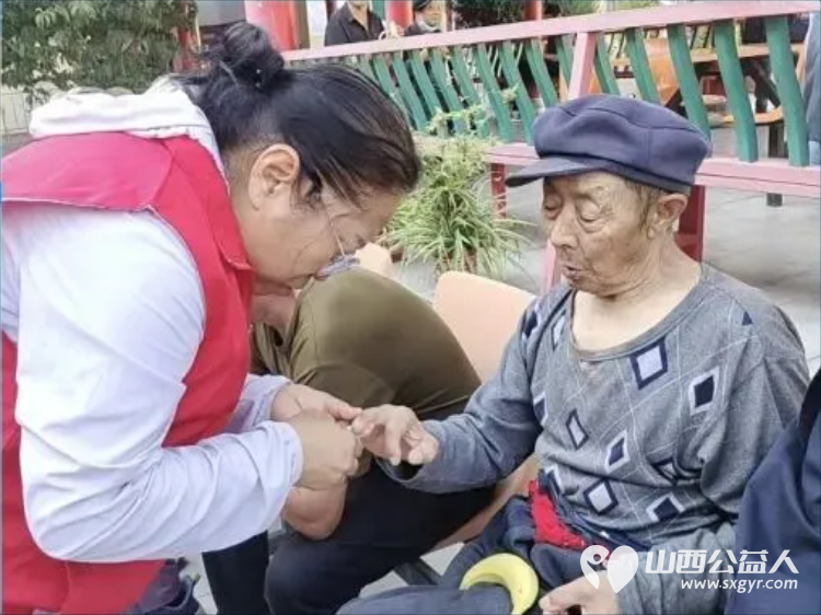 情暖敬老路志愿微光润----忻州市爱心公益协会携手社会爱心人士赴代县慰问敬老院五保老人把物资帮扶和暖心陪伴送到老人身边 - 第13张 - 山西公益人 情暖敬老路志愿微光润----忻州市爱心公益协会携手社会爱心人士赴代县慰问敬老院五保老人把物资帮扶和暖心陪伴送到老人身边 - 第13张