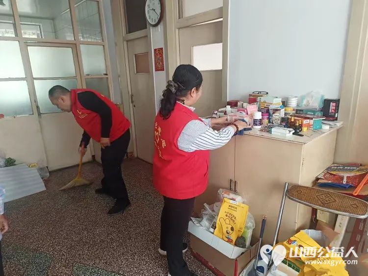 月满中秋送温情志愿服务暖人心----忻府区红色志愿服务队中秋佳节节前走访慰问志愿服务活动慰问生活困难家庭 - 第11张 - 山西公益人 月满中秋送温情志愿服务暖人心----忻府区红色志愿服务队中秋佳节节前走访慰问志愿服务活动慰问生活困难家庭 - 第11张