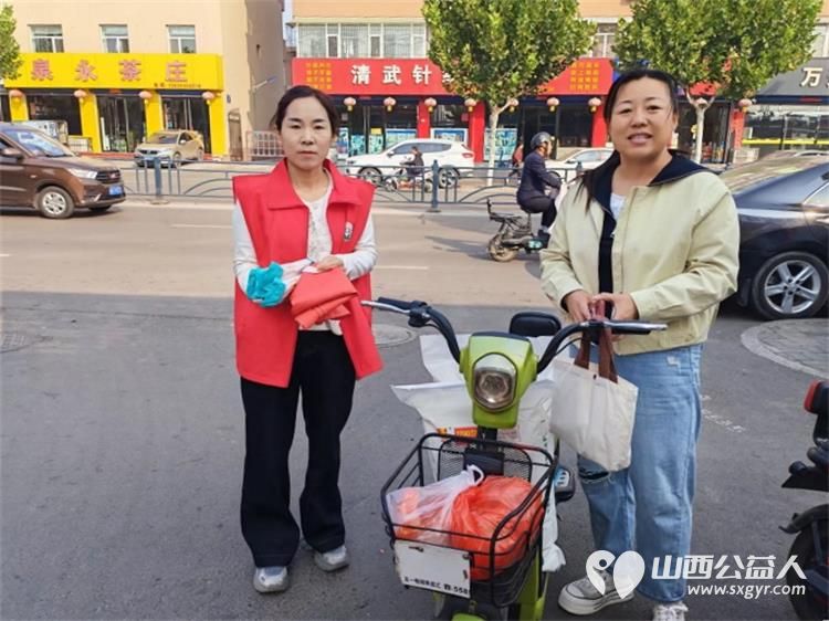 弘扬敬老美德共庆中秋佳节（纪实四）2026年9月19日介休市敬老协会开展中秋访贫慰问活动为80岁以上低保老人每人送上20斤精粉2斤五仁月饼2袋挂面 - 第9张