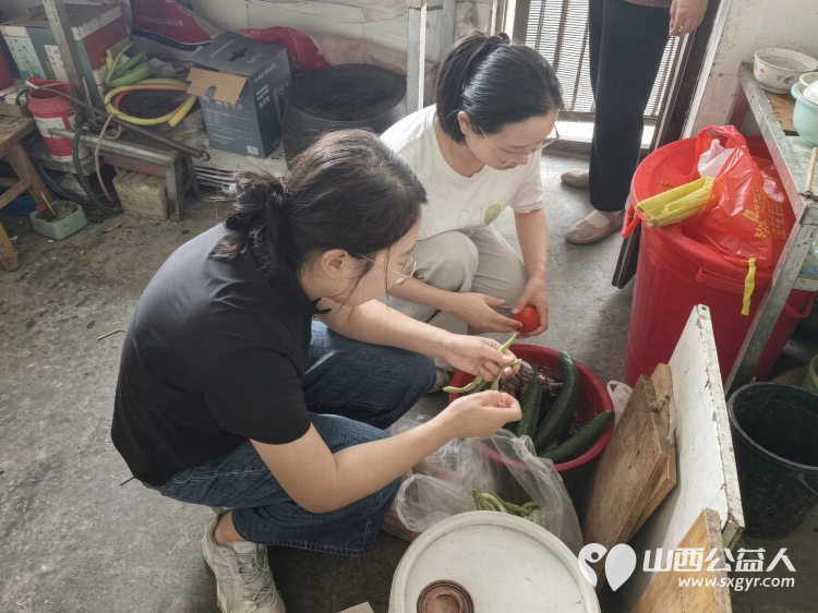 月满中秋情暖善者 | 吕梁市离石区青年志愿者协会作为建辉慈善基金会致敬行善者项目省级协调机构统筹联动山西省各公益伙伴开展致敬行善者三季度生日慰问活动 - 第8张