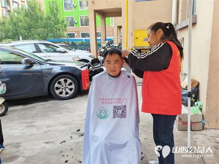 志愿服务进社区健康活动暖人心----2026年9月21日介休市敬老协会在北关街道文峰街社区瑞达小区为社区所有老人爱心理发义诊等贴心服务让每一位老人都能被温柔以待 - 第6张