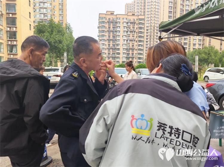志愿服务进社区健康活动暖人心----2026年9月21日介休市敬老协会在北关街道文峰街社区瑞达小区为社区所有老人爱心理发义诊等贴心服务让每一位老人都能被温柔以待 - 第12张