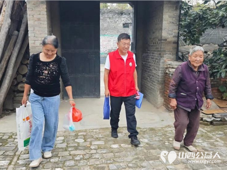 弘扬敬老美德共庆中秋佳节（纪实五）2026年9月20日介休市敬老协会开展中秋访贫慰问活动为80岁以上低保老人每人送上20斤精粉2斤五仁月饼2袋挂面 - 第18张