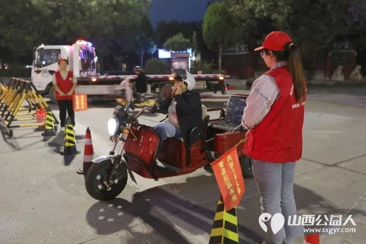 护航尧文化旅游节志愿者助力交通保障----临汾市文明交通志愿者协会组织25名志愿者配合临汾市公安局交通管理支队在2026年尧文化旅游节开幕式开展交通保障志愿服务工作 - 第7张 - 山西公益人 护航尧文化旅游节志愿者助力交通保障----临汾市文明交通志愿者协会组织25名志愿者配合临汾市公安局交通管理支队在2026年尧文化旅游节开幕式开展交通保障志愿服务工作 - 第7张