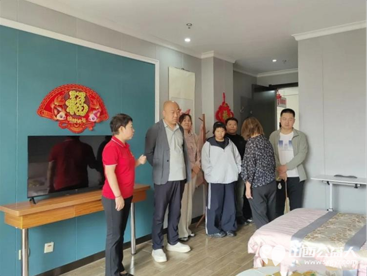爱心暖桑榆----太原市杨门书院爱心团队走进太原市比家美观摩交流为比家美养护院带来了米面油蔬菜等生活物资以实际行动助力养老服务 - 第6张 - 山西公益人 爱心暖桑榆----太原市杨门书院爱心团队走进太原市比家美观摩交流为比家美养护院带来了米面油蔬菜等生活物资以实际行动助力养老服务 - 第6张