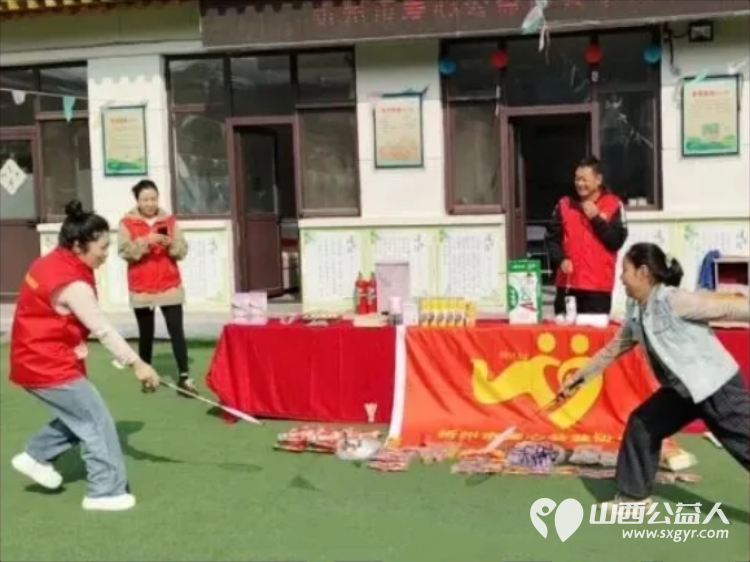 月圆中秋送温情----忻州市爱心公益协会赴台怀镇开展中秋慰问活动走进台怀镇杨柏峪小学给孩子们送上月饼与节日祝福传递社会温情 - 第9张 - 山西公益人 月圆中秋送温情----忻州市爱心公益协会赴台怀镇开展中秋慰问活动走进台怀镇杨柏峪小学给孩子们送上月饼与节日祝福传递社会温情 - 第9张