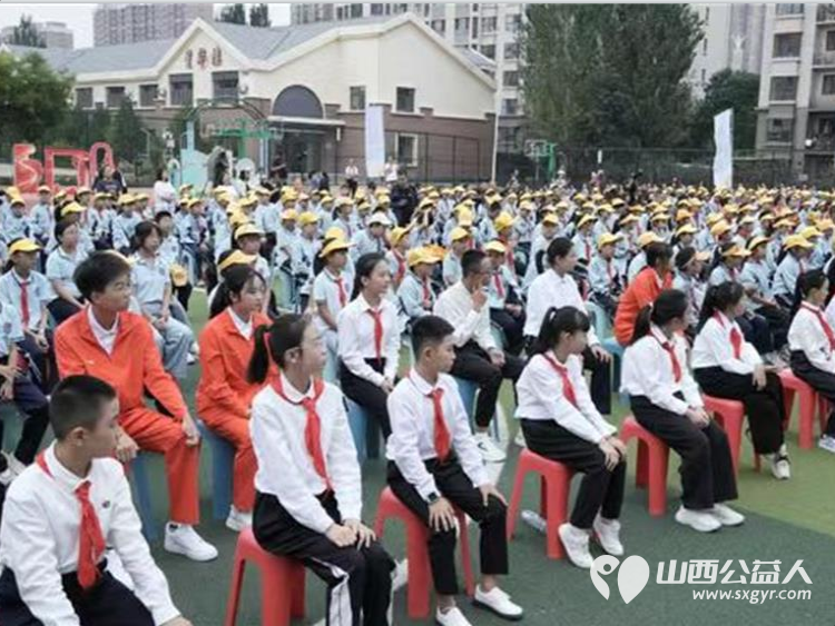全国劳动模范李学花应邀在五一路小学畗力城分校参加了由太原市文明办主办的少年承新火童声致山河主题活动 - 第5张