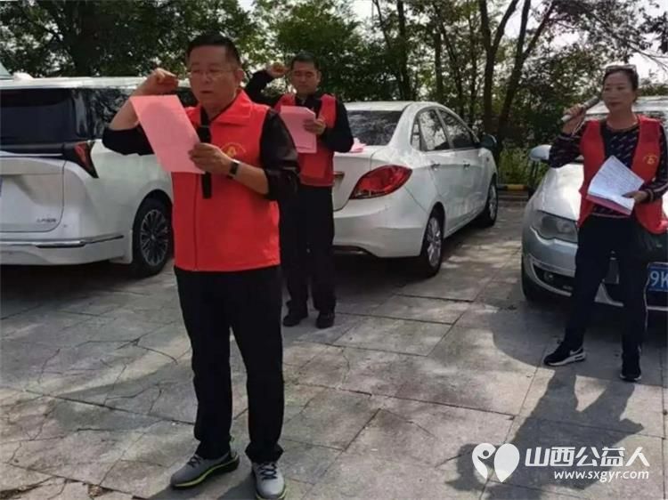 垃圾不落地雷锋伴我行----山西省学雷锋志愿服务总队和太原市维护企业合法权益联合会开展垃圾不落地城市更美丽文明实践志愿服务活动清洁城市环境传承奉献精神 - 第9张 - 山西公益人 垃圾不落地雷锋伴我行----山西省学雷锋志愿服务总队和太原市维护企业合法权益联合会开展垃圾不落地城市更美丽文明实践志愿服务活动清洁城市环境传承奉献精神 - 第9张