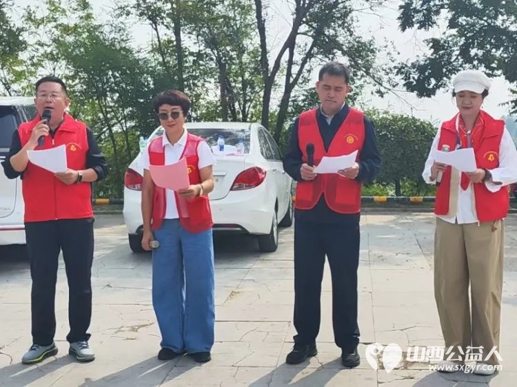 垃圾不落地雷锋伴我行----山西省学雷锋志愿服务总队和太原市维护企业合法权益联合会开展垃圾不落地城市更美丽文明实践志愿服务活动清洁城市环境传承奉献精神 - 第10张 - 山西公益人 垃圾不落地雷锋伴我行----山西省学雷锋志愿服务总队和太原市维护企业合法权益联合会开展垃圾不落地城市更美丽文明实践志愿服务活动清洁城市环境传承奉献精神 - 第10张
