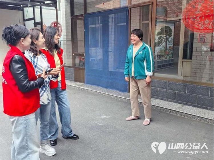 金秋送爽丹桂飘香公益行----长治圆梦公益组织志愿者奔赴长子县南漳镇酒村开展爱心帮扶公益活动为村里9户困难家庭送去米面油以及中秋月饼等物资把关怀与节日的温情送到困难群众家中 - 第8张