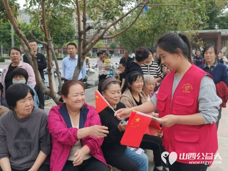 武乡县太东社区举办家国同圆喜乐邻里迎中秋庆国庆双节文艺汇演活动进一步凝聚邻里情谊营造文明向上共建共享的和谐太东新风尚全力打造温馨和谐幸福和美家园 - 第16张