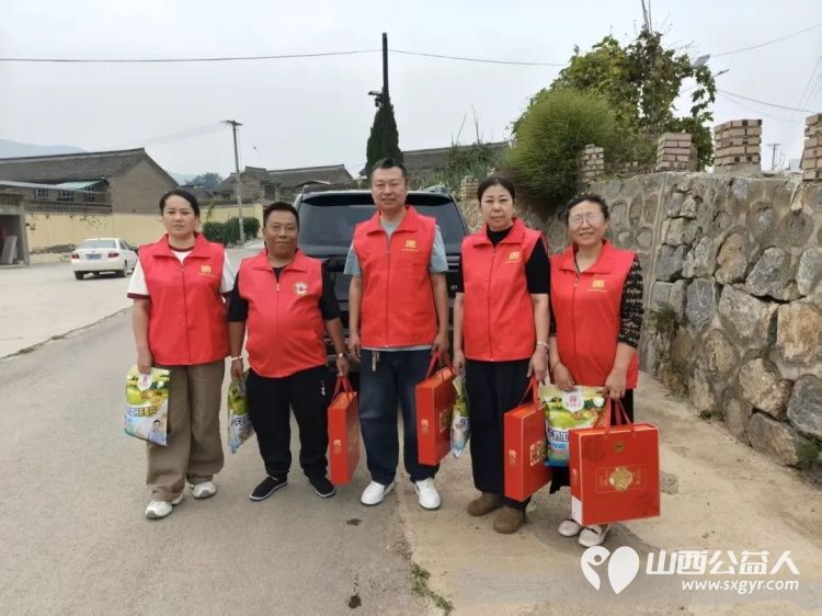 幸福敲门温暖到家----晋城市为老服务协会联合多方志愿力量联动开展中秋敬老慰问活动深入村居社区入户走访困难老人高龄老人老年志愿者看望陪伴捐助物资把节日关怀送到老人身边 - 第1张 - 山西公益人 幸福敲门温暖到家----晋城市为老服务协会联合多方志愿力量联动开展中秋敬老慰问活动深入村居社区入户走访困难老人高龄老人老年志愿者看望陪伴捐助物资把节日关怀送到老人身边 - 第1张