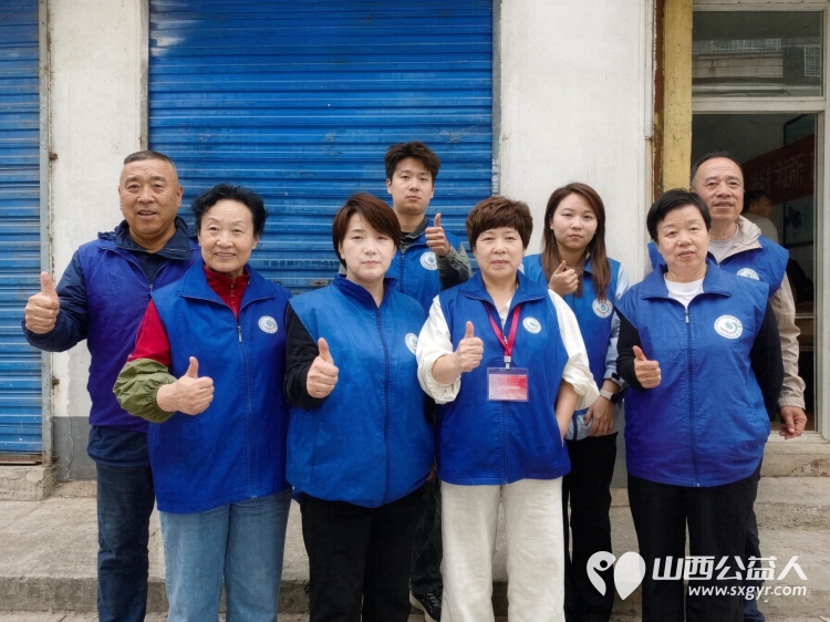 爱滋润人心----长治市小雨点公益志愿者协会八名志愿者如约而至来到了雨花斋二部为那里的老人们义务帮厨义务理发 - 第1张 - 山西公益人 爱滋润人心----长治市小雨点公益志愿者协会八名志愿者如约而至来到了雨花斋二部为那里的老人们义务帮厨义务理发 - 第1张