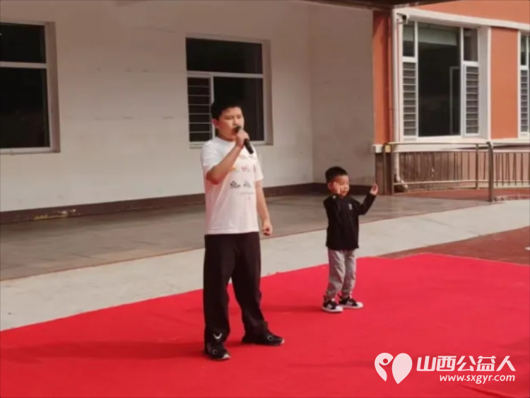 月满中秋情暖夕阳 | 比家美养老连锁机构两大院区近日同步举办中秋联欢活动全院职工长者及爱心嘉宾欢聚一堂节目精彩纷呈现场欢声笑语不断让每位长者都能安享喜乐晚年 - 第6张 - 山西公益人 月满中秋情暖夕阳 | 比家美养老连锁机构两大院区近日同步举办中秋联欢活动全院职工长者及爱心嘉宾欢聚一堂节目精彩纷呈现场欢声笑语不断让每位长者都能安享喜乐晚年 - 第6张