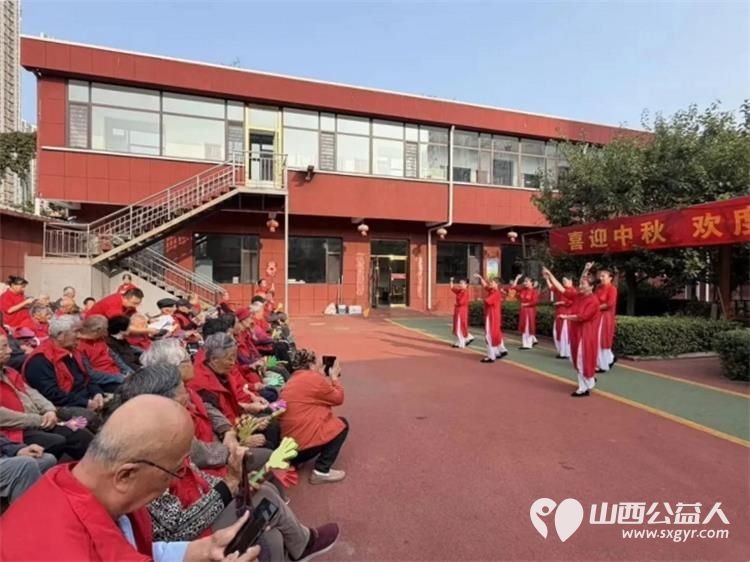 月满中秋情暖夕阳 | 比家美养老连锁机构两大院区近日同步举办中秋联欢活动全院职工长者及爱心嘉宾欢聚一堂节目精彩纷呈现场欢声笑语不断让每位长者都能安享喜乐晚年 - 第16张 - 山西公益人 月满中秋情暖夕阳 | 比家美养老连锁机构两大院区近日同步举办中秋联欢活动全院职工长者及爱心嘉宾欢聚一堂节目精彩纷呈现场欢声笑语不断让每位长者都能安享喜乐晚年 - 第16张