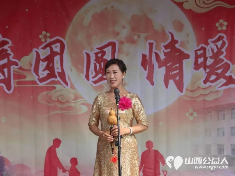 双节送温情歌声暖夕阳----忻州市艳平艺术学校、忻州允诚闲居装裱字画工作室、忻州增寿口腔等单位在福寿康老年公寓公益演出并向老人们捐赠发放了慰问品 - 第25张 - 山西公益人 双节送温情歌声暖夕阳----忻州市艳平艺术学校、忻州允诚闲居装裱字画工作室、忻州增寿口腔等单位在福寿康老年公寓公益演出并向老人们捐赠发放了慰问品 - 第25张