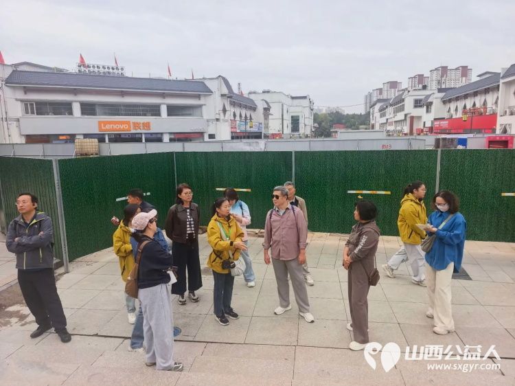 中秋节节日期间山西省长治文保志愿者服务中心组织志愿者在城隍庙多地同步开展义务讲解活动助力游客感受长治本地的历史文化魅力 - 第11张 - 山西公益人 中秋节节日期间山西省长治文保志愿者服务中心组织志愿者在城隍庙多地同步开展义务讲解活动助力游客感受长治本地的历史文化魅力 - 第11张