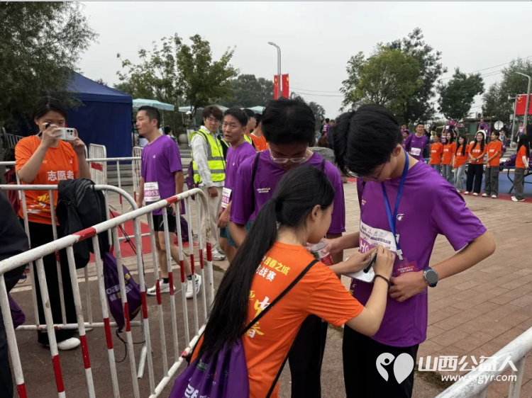 青春护航健康跑志愿点亮甜美风 | 2026晋中青春之城健康跑11公里挑战赛志愿服务圆满收官用心用情服务赛事和参赛人员让志愿红成了赛道上最温暖的底色 - 第10张
