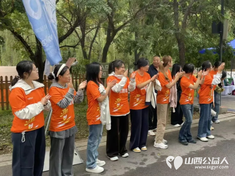 青春护航健康跑志愿点亮甜美风 | 2026晋中青春之城健康跑11公里挑战赛志愿服务圆满收官用心用情服务赛事和参赛人员让志愿红成了赛道上最温暖的底色 - 第3张