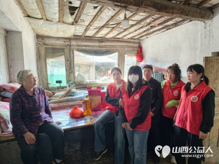 月圆中秋助残暖心志愿服务----浑源县残疾人志愿者协会走访慰问两户重度残疾人家庭为他们送去节日的祝福和关怀为两户家庭送上了大米食用油月饼鸡蛋方便面等节日慰问品 - 第3张 - 山西公益人 月圆中秋助残暖心志愿服务----浑源县残疾人志愿者协会走访慰问两户重度残疾人家庭为他们送去节日的祝福和关怀为两户家庭送上了大米食用油月饼鸡蛋方便面等节日慰问品 - 第3张