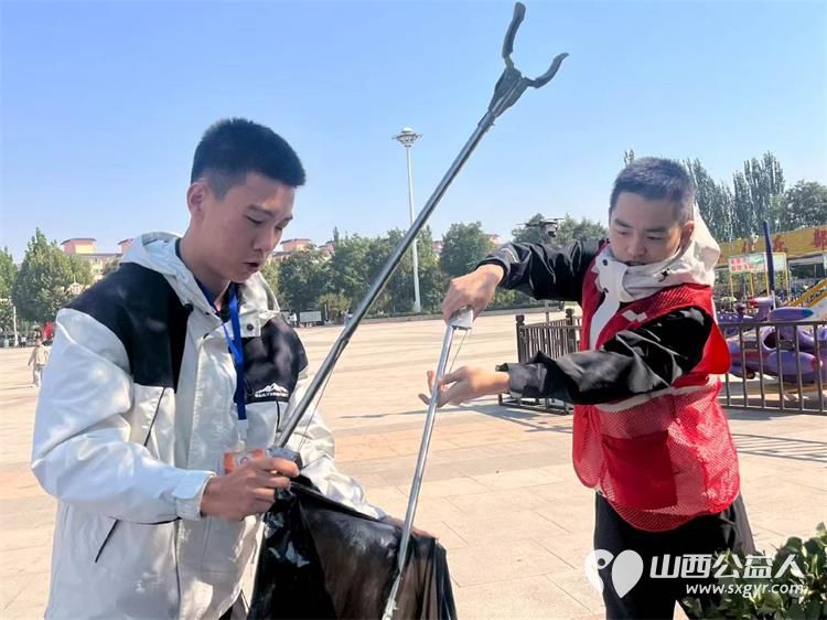 志愿同行守护滨河公园----10月2日文水县爱心帮扶志愿者协会志愿者走进滨河公园开展清理白色垃圾活动用实际行动爱护生态环境共建文明文水 - 第6张 - 山西公益人 志愿同行守护滨河公园----10月2日文水县爱心帮扶志愿者协会志愿者走进滨河公园开展清理白色垃圾活动用实际行动爱护生态环境共建文明文水 - 第6张