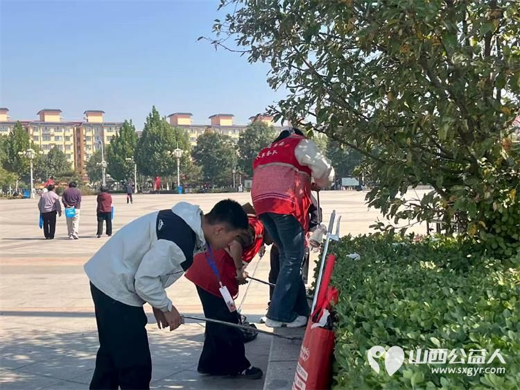 志愿同行守护滨河公园----10月2日文水县爱心帮扶志愿者协会志愿者走进滨河公园开展清理白色垃圾活动用实际行动爱护生态环境共建文明文水 - 第8张 - 山西公益人 志愿同行守护滨河公园----10月2日文水县爱心帮扶志愿者协会志愿者走进滨河公园开展清理白色垃圾活动用实际行动爱护生态环境共建文明文水 - 第8张