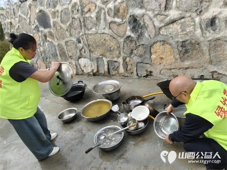 志愿助力太极盛会｜晋城市绿丝带志愿者护航陈卜故里太极拳邀请赛引导选手就位维护赛场秩序用志愿服务传递温暖力量为家乡文体事业发展添砖加瓦 - 第11张