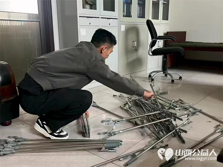 爱心捐赠物资助力护河志愿文水县爱心帮扶志愿者协会收到一份暖心捐赠协会老会员向协会捐赠70余个垃圾捡拾夹用于保护母亲河等环境清理志愿活动 - 第3张 - 山西公益人 爱心捐赠物资助力护河志愿文水县爱心帮扶志愿者协会收到一份暖心捐赠协会老会员向协会捐赠70余个垃圾捡拾夹用于保护母亲河等环境清理志愿活动 - 第3张