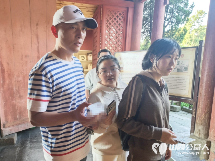 长治市崇庆寺里的暖心志愿微光长治市文物服务中心志愿者豆豆、常征与董晓丹老师在崇庆寺驻守义务讲解的第三天志愿者们用热忱把古寺的秋日烘得格外暖 - 第7张