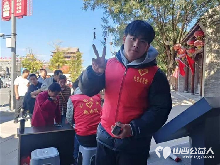 金秋国庆志愿同行----2026年10月5日忻府区红色志愿服务队迎来博物馆值守第四天坚守岗位用心服务到访游客用真诚的行动展现红色志愿者的奉献精神 - 第3张 - 山西公益人 金秋国庆志愿同行----2026年10月5日忻府区红色志愿服务队迎来博物馆值守第四天坚守岗位用心服务到访游客用真诚的行动展现红色志愿者的奉献精神 - 第3张