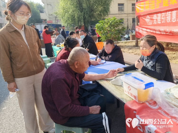 志愿服务进社区健康活动暖人心----介休市敬老协会2026年10月9日在西关街道绵山北街社区正达怡苑小区为社区所有老人爱心理发义诊等多项贴心服务让每一位老人都能被温柔以待 - 第45张