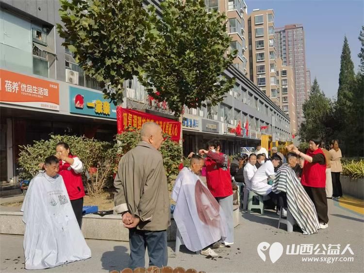 志愿服务进社区健康活动暖人心----介休市敬老协会2026年10月9日在西关街道绵山北街社区正达怡苑小区为社区所有老人爱心理发义诊等多项贴心服务让每一位老人都能被温柔以待 - 第20张