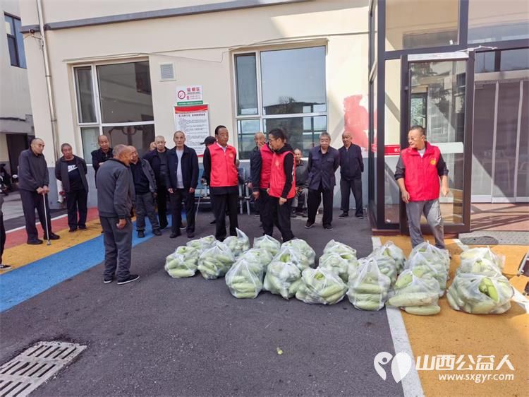 感谢长治市最美公益人残疾人李素春为区中心敬老院捐献北瓜和轮椅 - 第5张