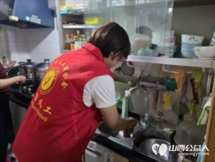 阳泉市义工联合会2026年9月组织义工开展幸福家园敬老服务活动30名义工对各社区的13位服务对象提供了志愿服务服务总时长达205.5小时 - 第25张
