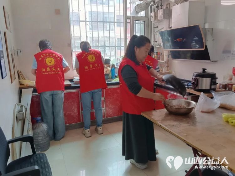 阳泉市义工联合会2026年9月组织义工开展幸福家园敬老服务活动30名义工对各社区的13位服务对象提供了志愿服务服务总时长达205.5小时 - 第46张