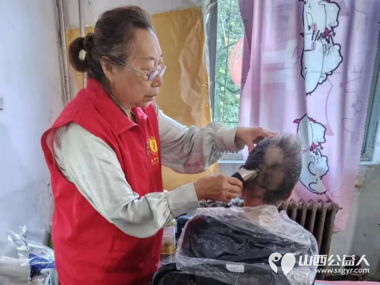 阳泉市义工联合会2026年9月组织义工开展幸福家园敬老服务活动30名义工对各社区的13位服务对象提供了志愿服务服务总时长达205.5小时 - 第50张