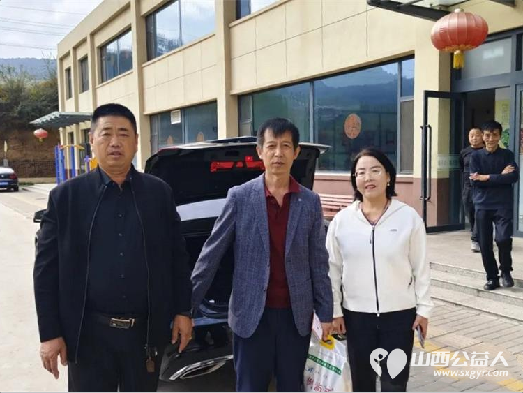 长治市上党区义工协会联合上党区防震减灾中心走进康乐敬老院开展敬老庆重阳防震护银发特殊群体精准科普隐患排查暖心服务 - 第6张
