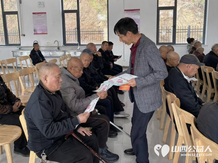 长治市上党区义工协会联合上党区防震减灾中心走进康乐敬老院开展敬老庆重阳防震护银发特殊群体精准科普隐患排查暖心服务 - 第9张