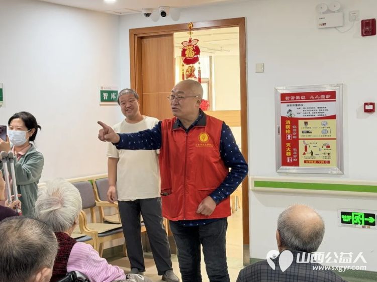 爱在重阳----2026年10月18日阳泉市义工联合会守护最美夕阳红组织义工到恒爱仁和为老服务院服务老人为老人理发洗头洗脚剪指甲陪他们聊天听他们讲过去的故事等系列服务 - 第8张 - 山西公益人 爱在重阳----2026年10月18日阳泉市义工联合会守护最美夕阳红组织义工到恒爱仁和为老服务院服务老人为老人理发洗头洗脚剪指甲陪他们聊天听他们讲过去的故事等系列服务 - 第8张