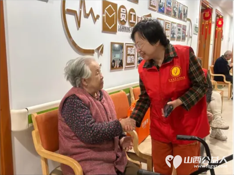 爱在重阳----2026年10月18日阳泉市义工联合会守护最美夕阳红组织义工到恒爱仁和为老服务院服务老人为老人理发洗头洗脚剪指甲陪他们聊天听他们讲过去的故事等系列服务 - 第7张 - 山西公益人 爱在重阳----2026年10月18日阳泉市义工联合会守护最美夕阳红组织义工到恒爱仁和为老服务院服务老人为老人理发洗头洗脚剪指甲陪他们聊天听他们讲过去的故事等系列服务 - 第7张