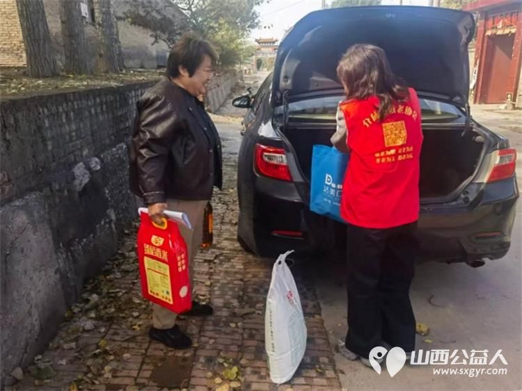 情暖重阳敬老行丝丝关爱润夕阳----介休市敬老协会重阳节专程走访慰问六位百岁老人为每人送上20斤五得利特精粉2袋10斤大米1袋10斤非转基因大豆油一壶并送上重阳佳节的祝福 - 第14张 - 山西公益人 情暖重阳敬老行丝丝关爱润夕阳----介休市敬老协会重阳节专程走访慰问六位百岁老人为每人送上20斤五得利特精粉2袋10斤大米1袋10斤非转基因大豆油一壶并送上重阳佳节的祝福 - 第14张