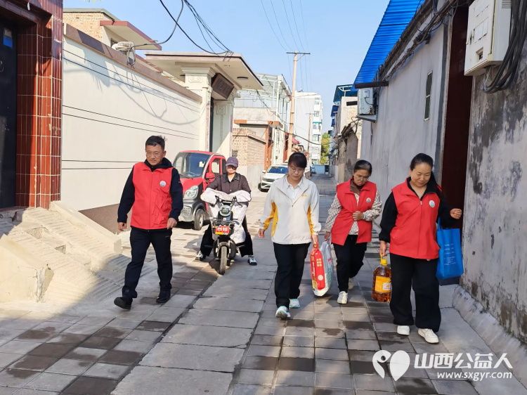 情暖重阳敬老行丝丝关爱润夕阳----介休市敬老协会重阳节专程走访慰问六位百岁老人为每人送上20斤五得利特精粉2袋10斤大米1袋10斤非转基因大豆油一壶并送上重阳佳节的祝福 - 第3张 - 山西公益人 情暖重阳敬老行丝丝关爱润夕阳----介休市敬老协会重阳节专程走访慰问六位百岁老人为每人送上20斤五得利特精粉2袋10斤大米1袋10斤非转基因大豆油一壶并送上重阳佳节的祝福 - 第3张