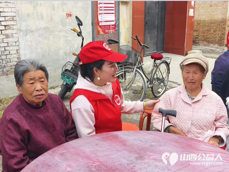 重阳敬老情公益暖乡村----潞城区正能量公益协会组织志愿者在史迴镇郭家堡村开展重阳敬老慰问志愿服务活动和老人们一起过节 - 第4张