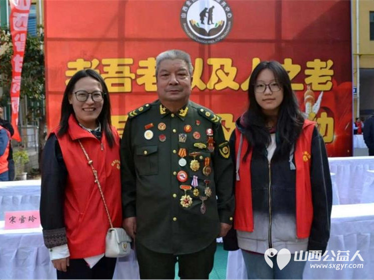 情暖重阳传美德爱心慰问暖桑榆----全国道德模范提名奖最美退役军人赵海生携多家爱心团体走进山西金拐杖养老中心开展敬老活动为养老中心捐赠优质大米无公害蔬菜等生活物资 - 第5张 - 山西公益人 情暖重阳传美德爱心慰问暖桑榆----全国道德模范提名奖最美退役军人赵海生携多家爱心团体走进山西金拐杖养老中心开展敬老活动为养老中心捐赠优质大米无公害蔬菜等生活物资 - 第5张